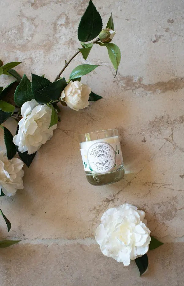 Radiant Camellia - Natural Candle 180 gr.